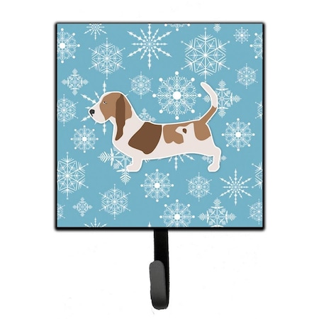 Carolines Treasures Winter Snowflake Basset Hound Leash or Key Holder BB3502SH4